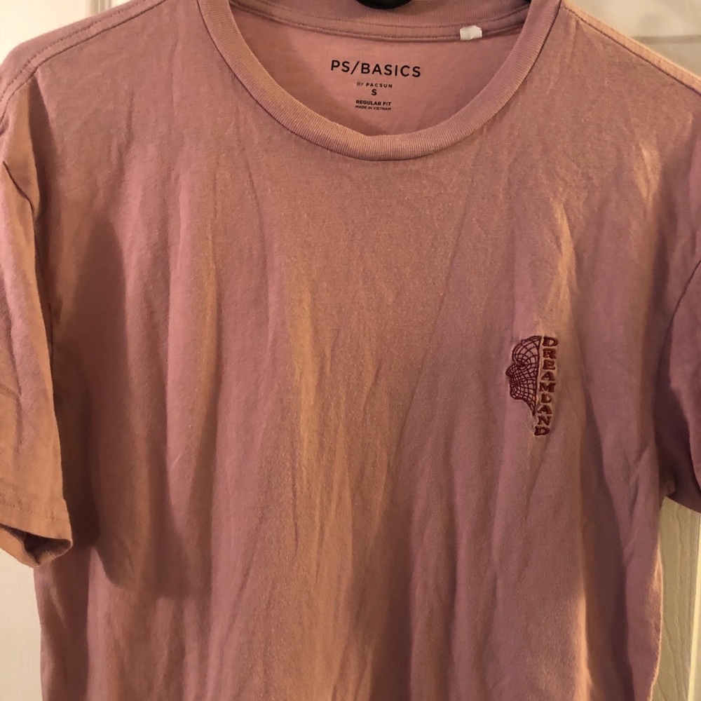 Mauve t-shirt